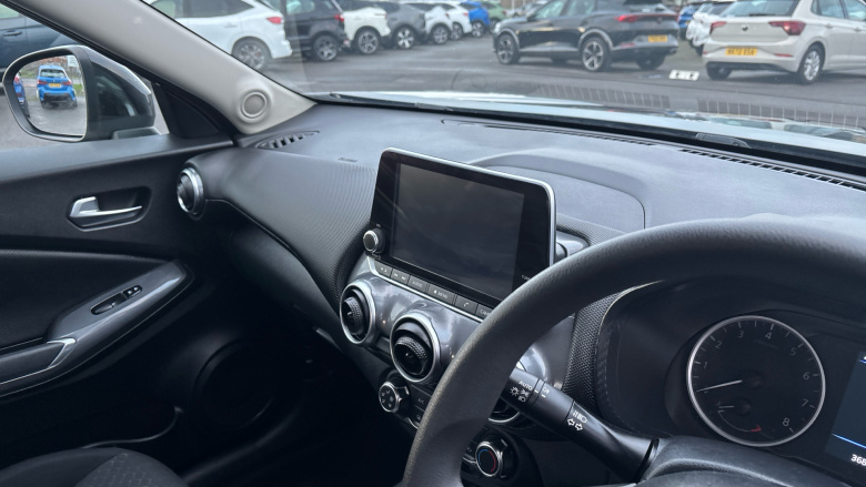 Nissan Juke 1.0 DiG-T 114 Acenta 5dr Petrol Hatchback